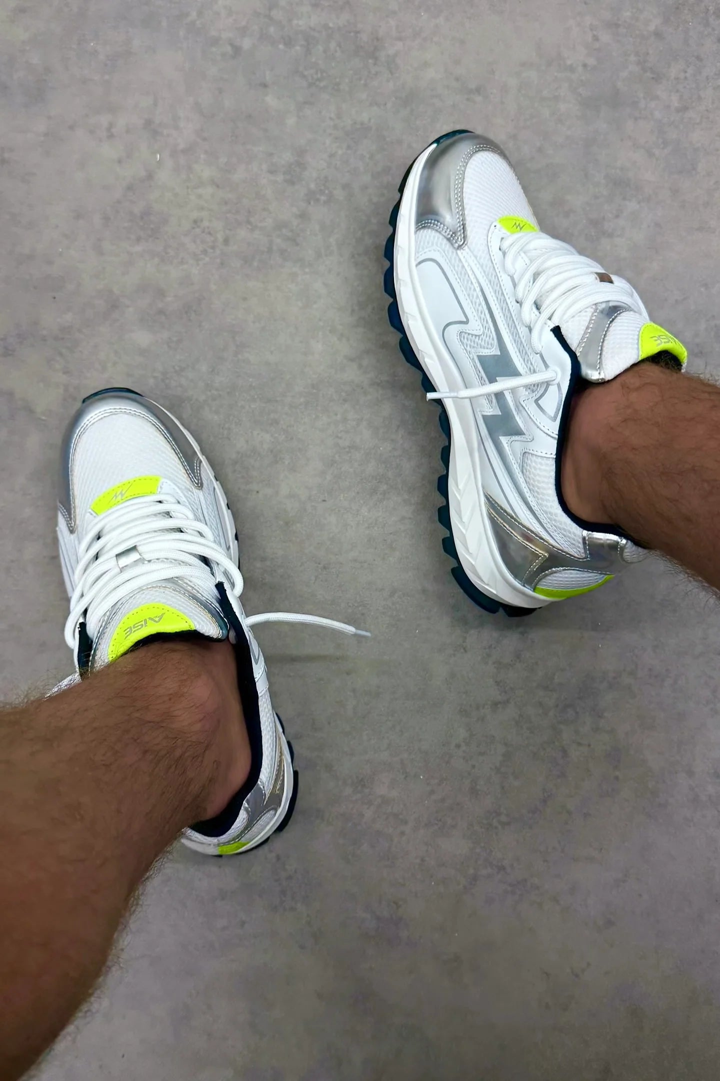 Citrus Chrome Cosmo Runner